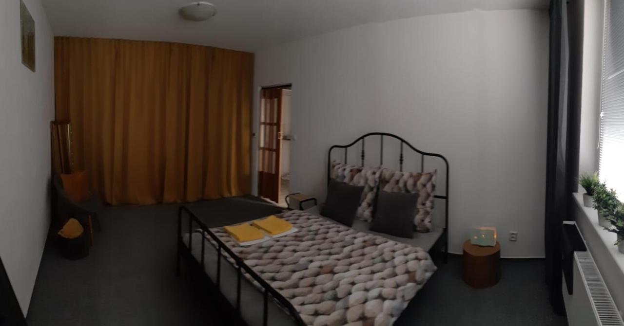 Byt Pro Dva Apartment Blansko Bagian luar foto